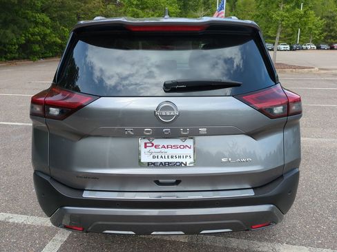 Used 2023 Nissan Rogue SL AWD/4WD image 5