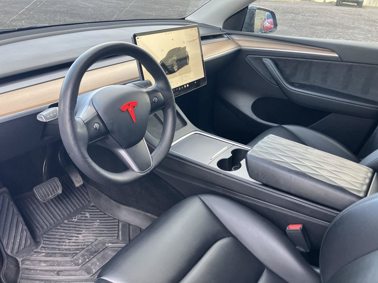 Used 2023 Tesla Model Y Long Range AWD/4WD image 14