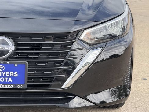Used 2024 Nissan Sentra SV w/ All-Weather Package FWD image 4