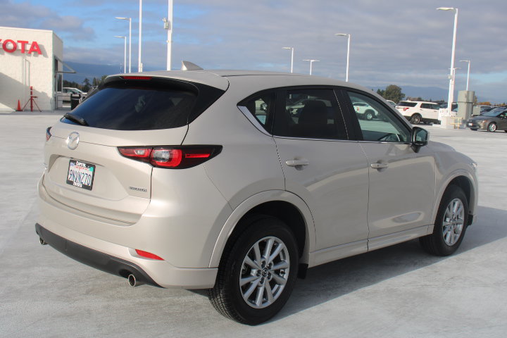 Used 2025 MAZDA CX-5 AWD 2.5 S w/ Preferred Package image 3