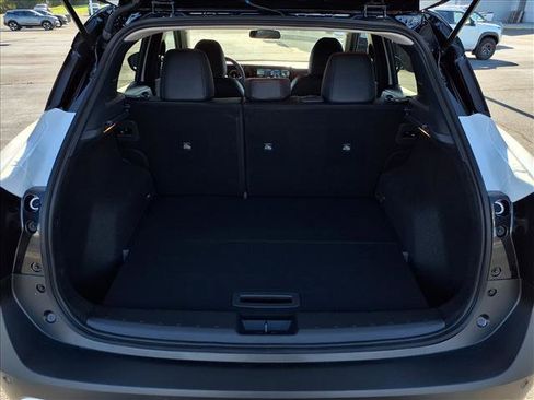New 2026 Nissan Kicks SR w/ Cold Weather Package FWD image 25