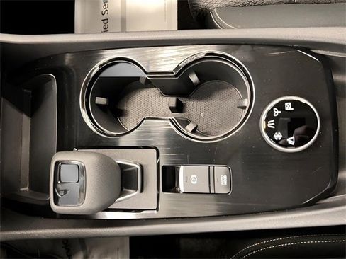 Used 2025 Nissan Rogue SV image 27