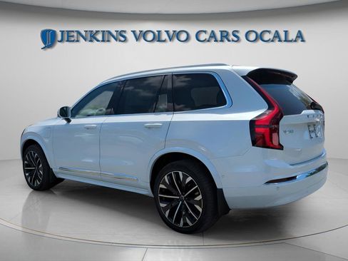 New 2026 Volvo XC90 T8 Plus w/ Protection Package Premier AWD/4WD image 5