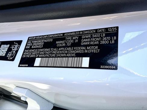 New 2026 Volvo XC60 B5 Plus w/ Protection Package Premier AWD/4WD image 42