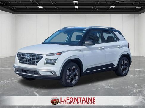 Used 2024 Hyundai Venue Limited FWD image 1