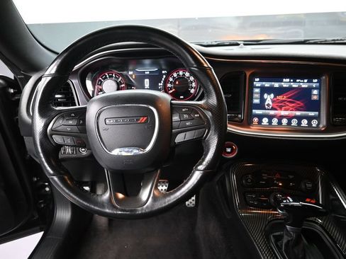Used 2017 Dodge Challenger SXT Plus RWD image 11
