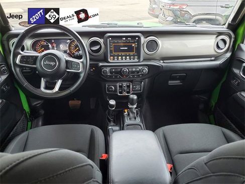 Used 2018 Jeep Wrangler Unlimited Sahara w/ Dual Top Group image 12