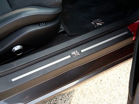 Used 2016 Nissan GT-R Premium AWD/4WD image 45