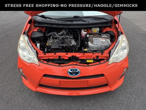 Used 2013 Toyota Prius C Two image 10