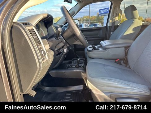 Used 2016 RAM 2500 Tradesman w/ Chrome Appearance Group image 92