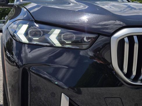 Used 2024 BMW X5 xDrive40i AWD/4WD image 3