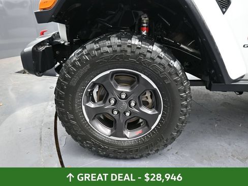 Used 2020 Jeep Gladiator Rubicon w/ Cold Weather Group AWD/4WD image 15