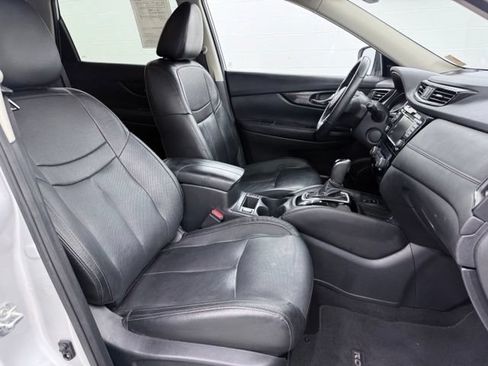 Used 2020 Nissan Rogue SL FWD image 20