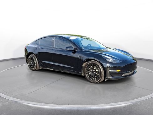 Used 2021 Tesla Model 3 Long Range AWD/4WD image 2