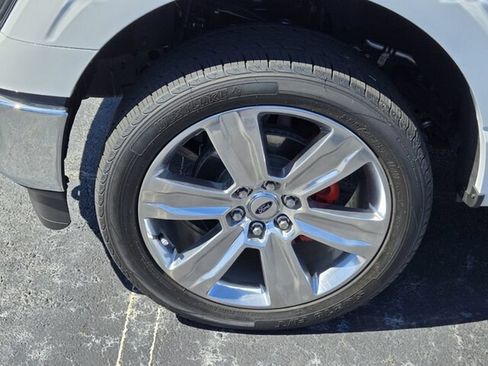 Used 2024 Ford F150 Lariat w/ FX4 Off-Road Package AWD/4WD image 9