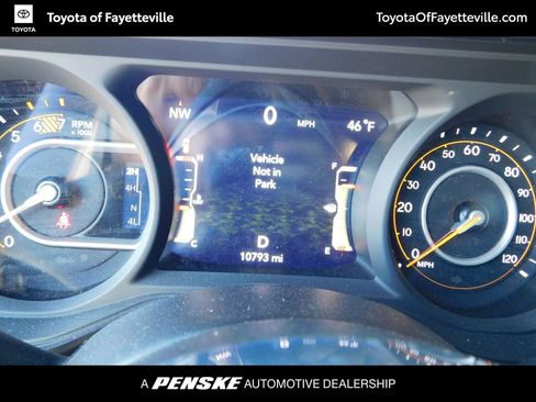 Used 2024 Jeep Wrangler Sahara w/ Technology Group image 11