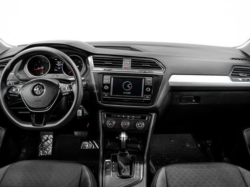 Used 2021 Volkswagen Tiguan S image 22