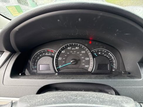 Used 2012 Toyota Camry LE image 22