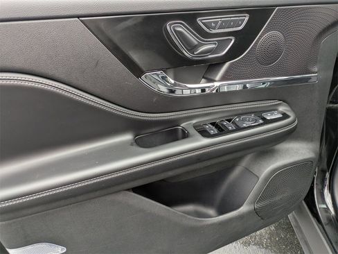 Used 2024 Lincoln Corsair Reserve w/ Equipment Group 201A image 15