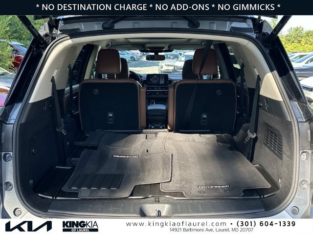 Used 2022 Nissan Pathfinder Platinum w/ Cargo Package AWD/4WD image 18