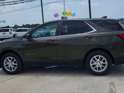 Used 2024 Chevrolet Equinox LT w/ Driver Convenience Package AWD/4WD image 5