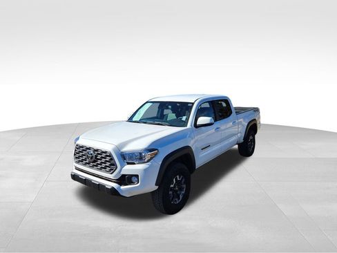 Used 2023 Toyota Tacoma TRD Off-Road image 9