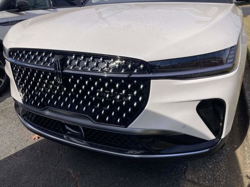 New 2026 Lincoln Nautilus Premier w/ Equipment Group 102A image 9