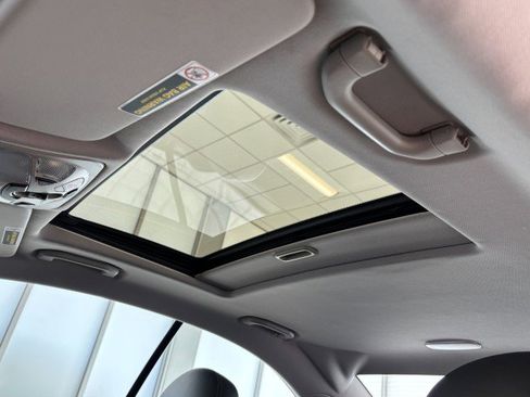 Used 2005 Mercedes-Benz CLK 55 AMG Coupe image 25