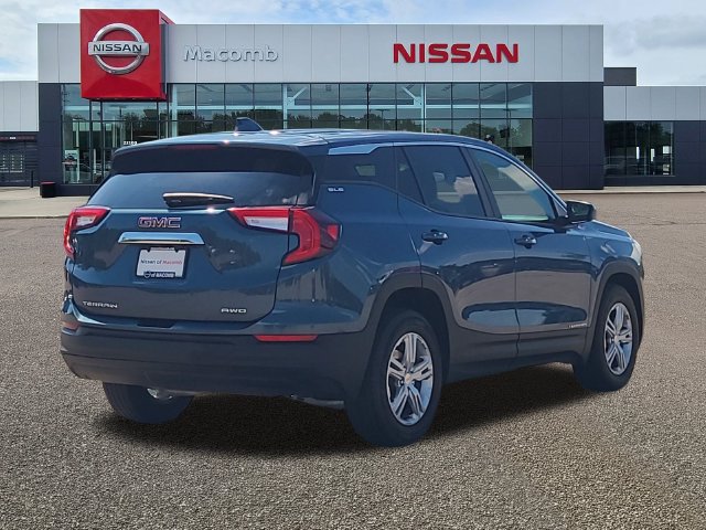Used 2024 GMC Terrain SLE AWD/4WD image 7