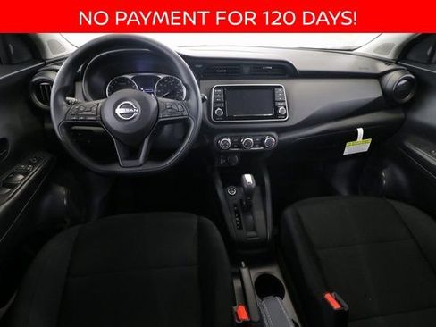 New 2025 Nissan Kicks Play S image 10