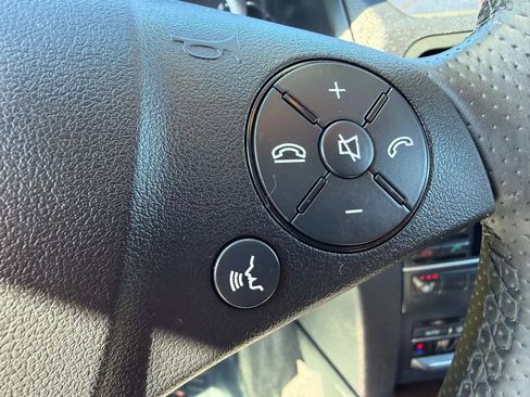 Used 2011 Mercedes-Benz E 350 Cabriolet image 34