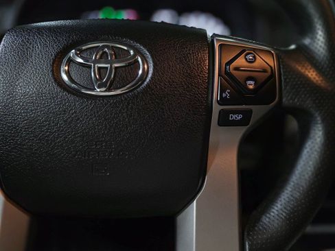 Used 2018 Toyota 4Runner SR5 w/ Wilderness Package image 19