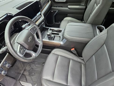 Certified 2025 Chevrolet Silverado 1500 RST w/ Convenience Package II AWD/4WD image 19