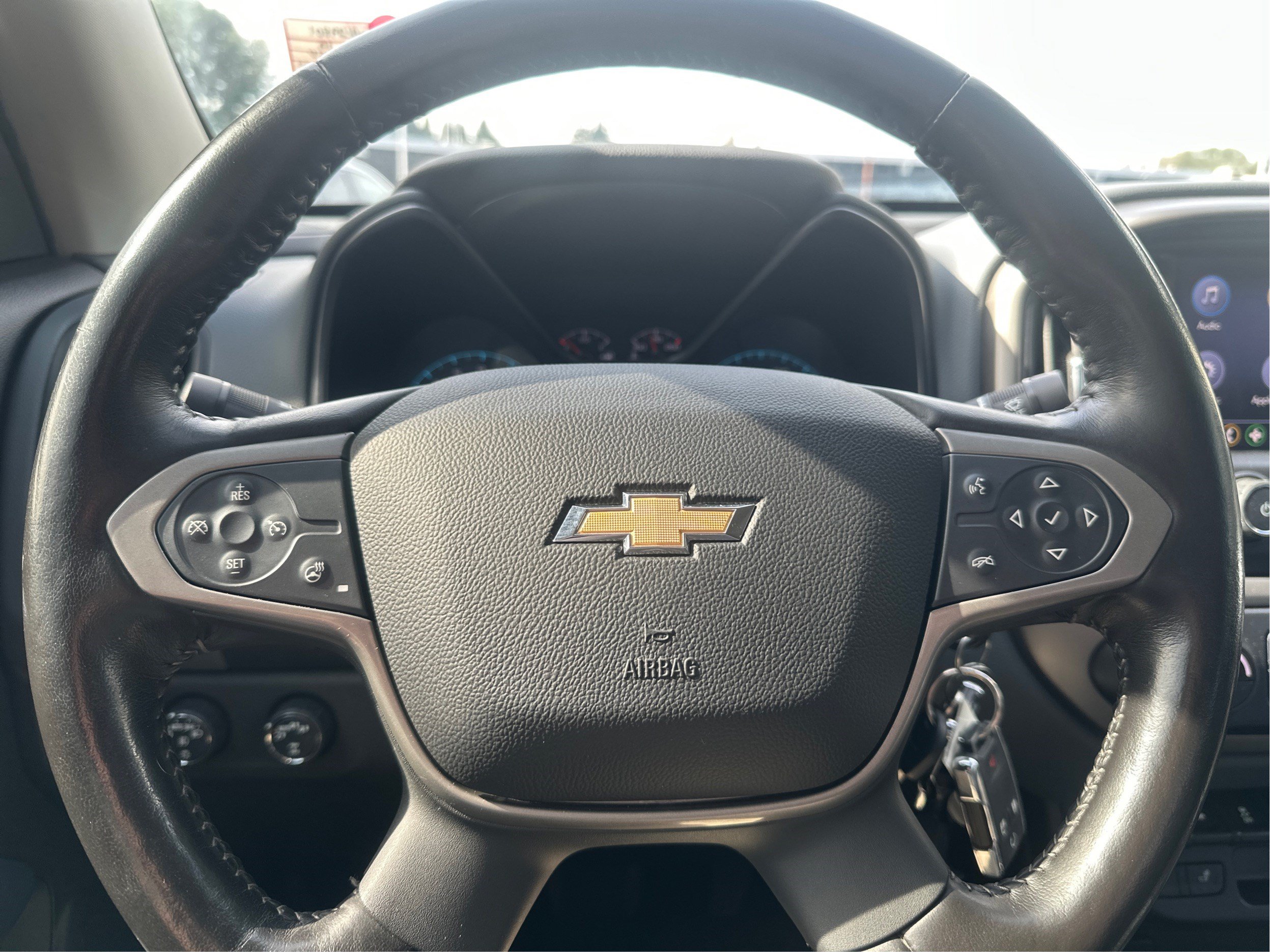 Used 2019 Chevrolet Colorado Z71 AWD/4WD image 17