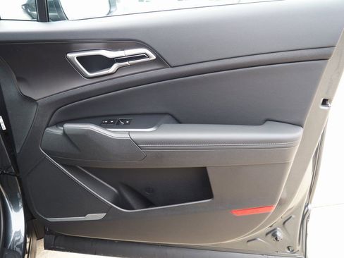 New 2026 Kia Sportage EX image 37