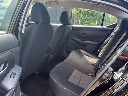 Used 2025 Nissan Sentra SR FWD image 10