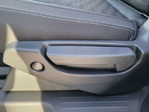 New 2025 Nissan Pathfinder SV image 33