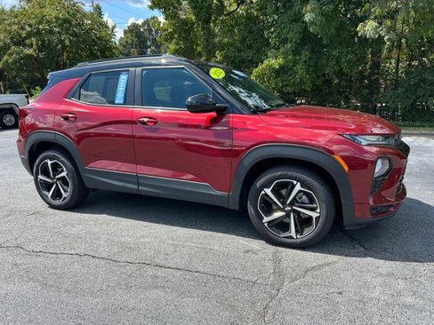 Used 2022 Chevrolet TrailBlazer RS image 2
