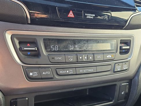 Used 2023 Honda Passport EX-L image 17