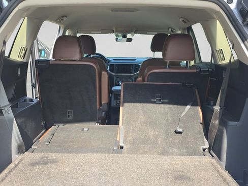Used 2021 Volkswagen Atlas SE w/ Towing Package AWD/4WD image 33