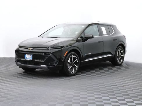 Certified 2024 Chevrolet Equinox EV LT FWD image 3