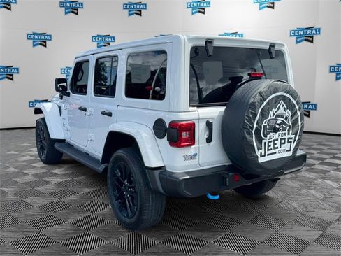 Certified 2022 Jeep Wrangler Unlimited Sahara image 4