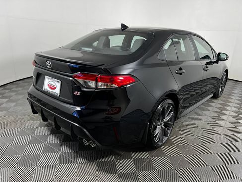 Used 2026 Toyota Corolla SE FWD image 5