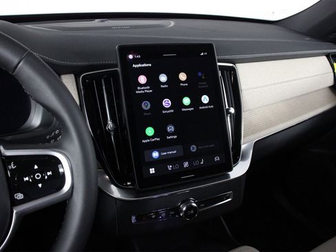 New 2026 Volvo XC90 B6 Plus w/ Protection Package Premier image 6