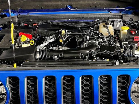 Used 2022 Jeep Gladiator Mojave w/ Trailer Tow Package image 13