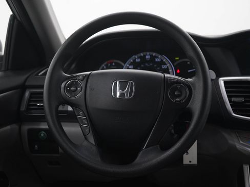 Used 2015 Honda Accord LX image 15