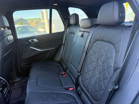 Used 2024 BMW X5 xDrive40i AWD/4WD image 17