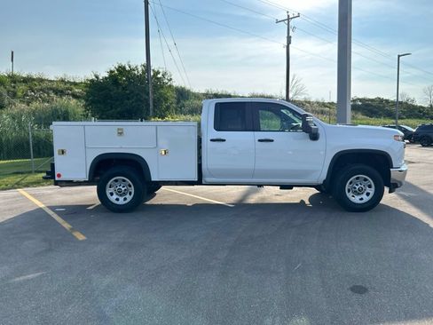 Used 2023 Chevrolet Silverado 3500 W/T w/ WT Convenience Package AWD/4WD image 6