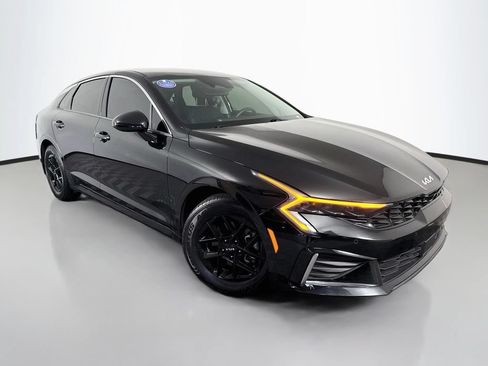 Used 2025 Kia K5 LXS FWD image 3