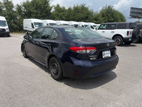 Used 2021 Toyota Corolla LE FWD image 5